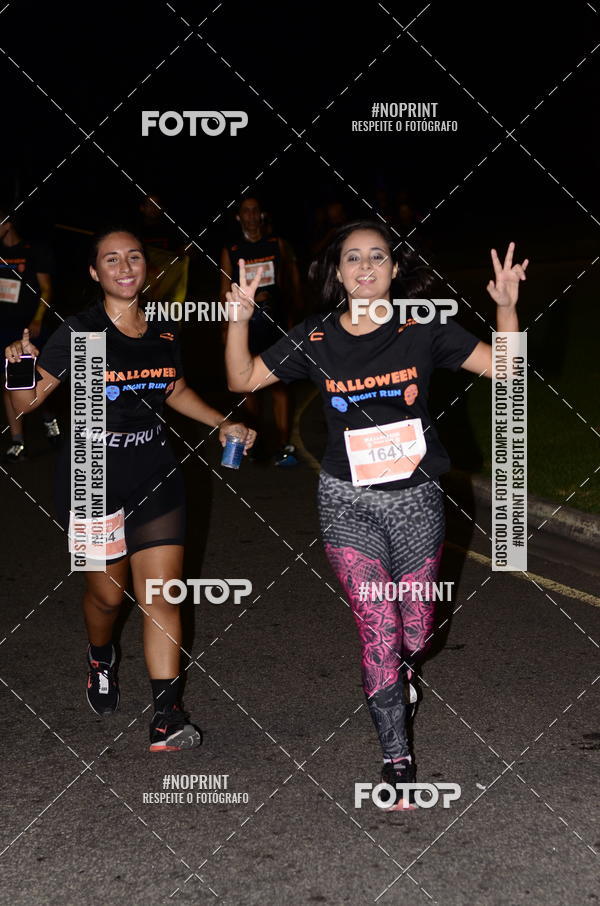 Buy your photos of the eventHalloween Run on Fotop