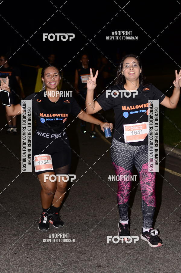 Buy your photos of the eventHalloween Run on Fotop