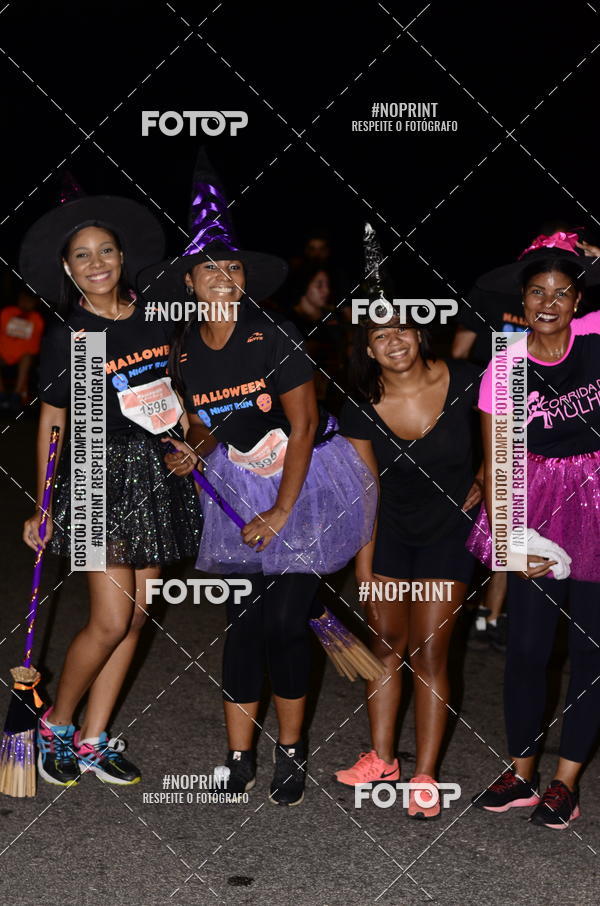 Buy your photos of the eventHalloween Run on Fotop