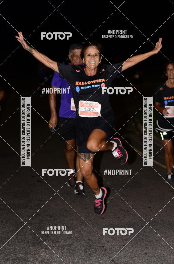 Buy your photos of the eventHalloween Run on Fotop