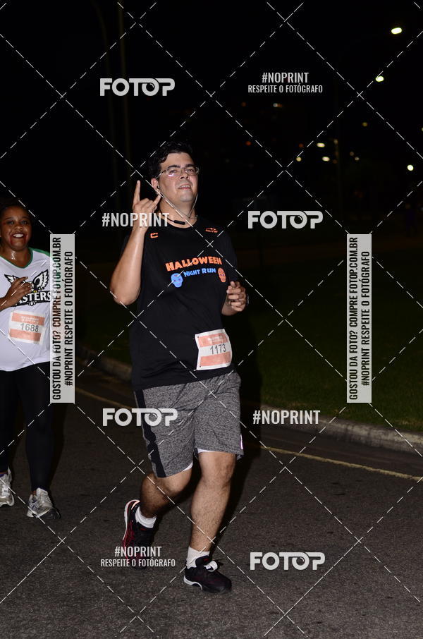 Buy your photos of the eventHalloween Run on Fotop