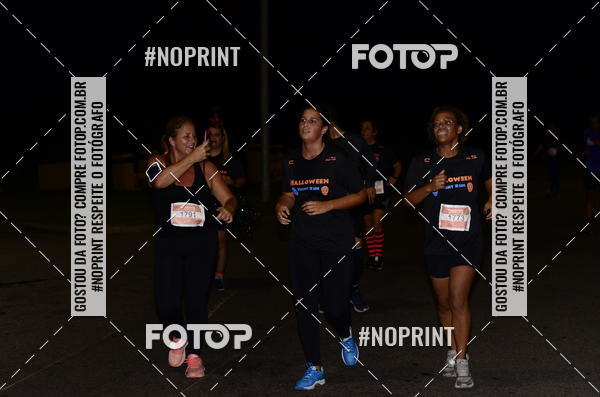 Buy your photos of the eventHalloween Run on Fotop