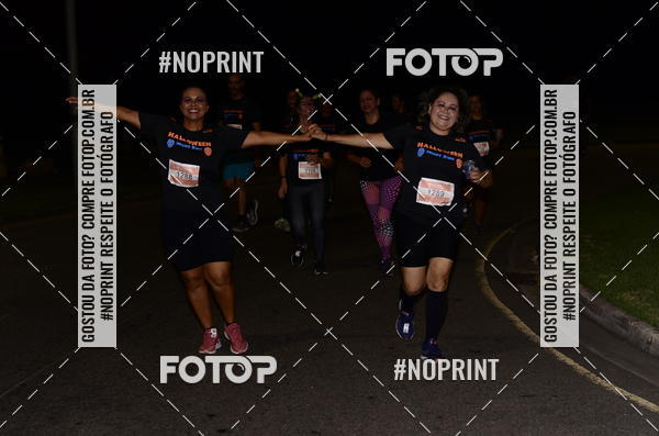 Buy your photos of the eventHalloween Run on Fotop