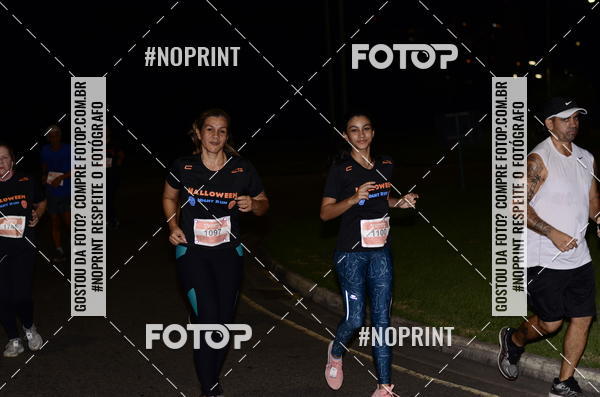 Buy your photos of the eventHalloween Run on Fotop