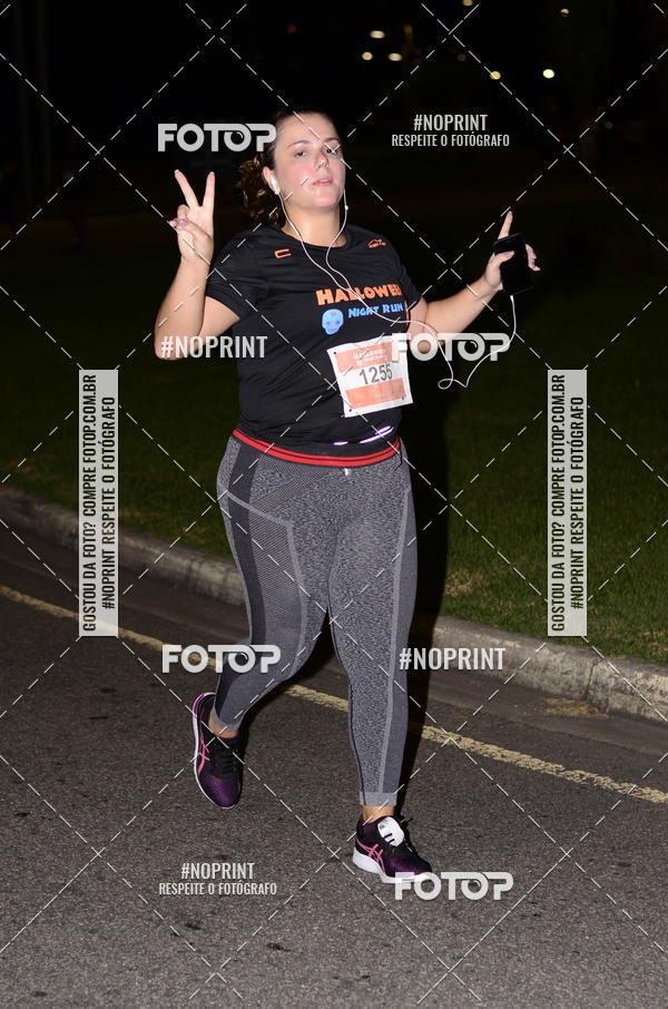 Buy your photos of the eventHalloween Run on Fotop