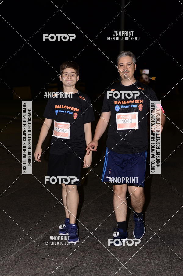 Buy your photos of the eventHalloween Run on Fotop