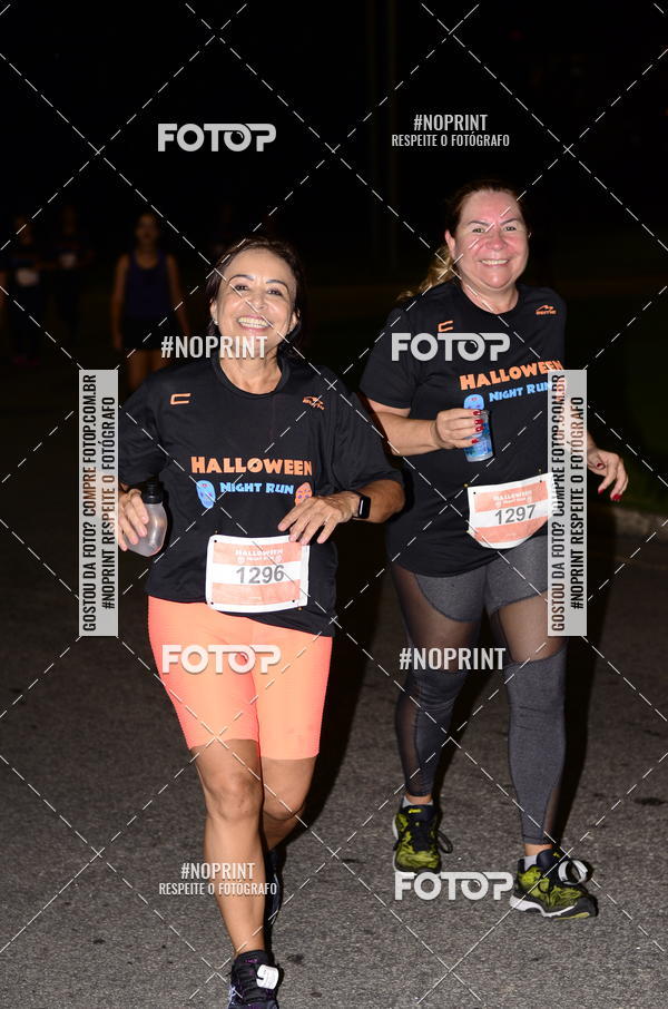 Buy your photos of the eventHalloween Run on Fotop