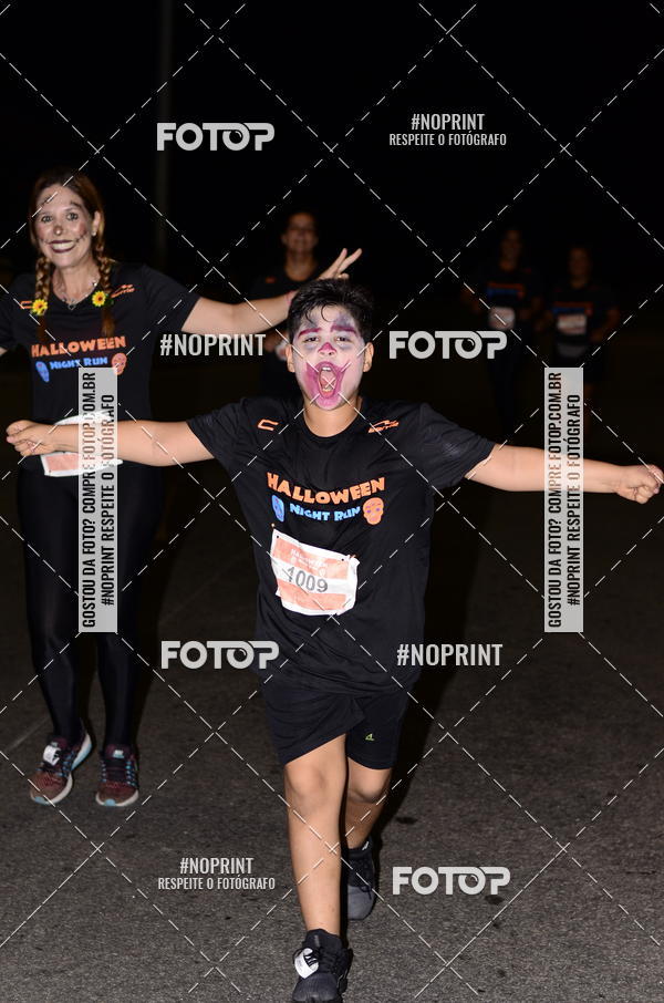 Buy your photos of the eventHalloween Run on Fotop