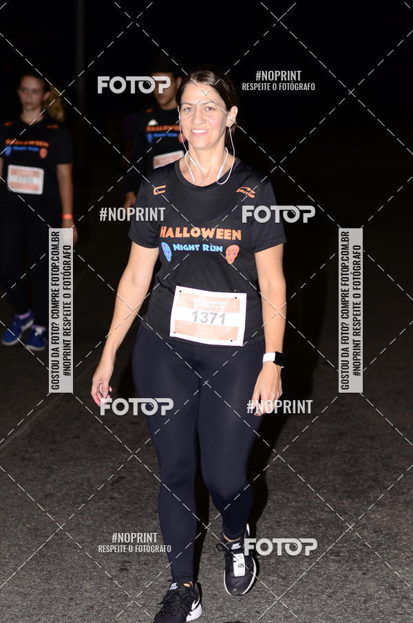 Buy your photos of the eventHalloween Run on Fotop