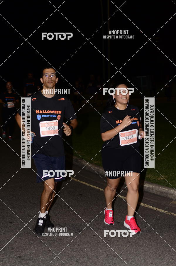 Buy your photos of the eventHalloween Run on Fotop