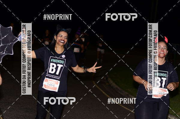 Buy your photos of the eventHalloween Run on Fotop