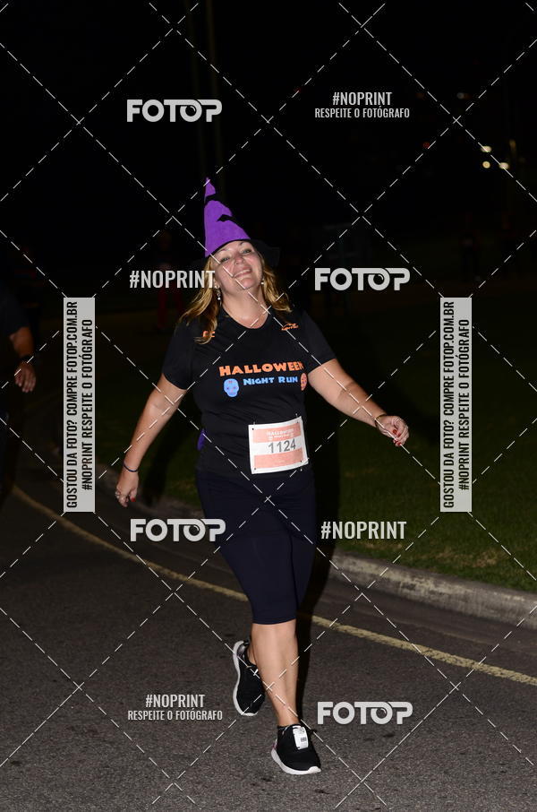 Buy your photos of the eventHalloween Run on Fotop