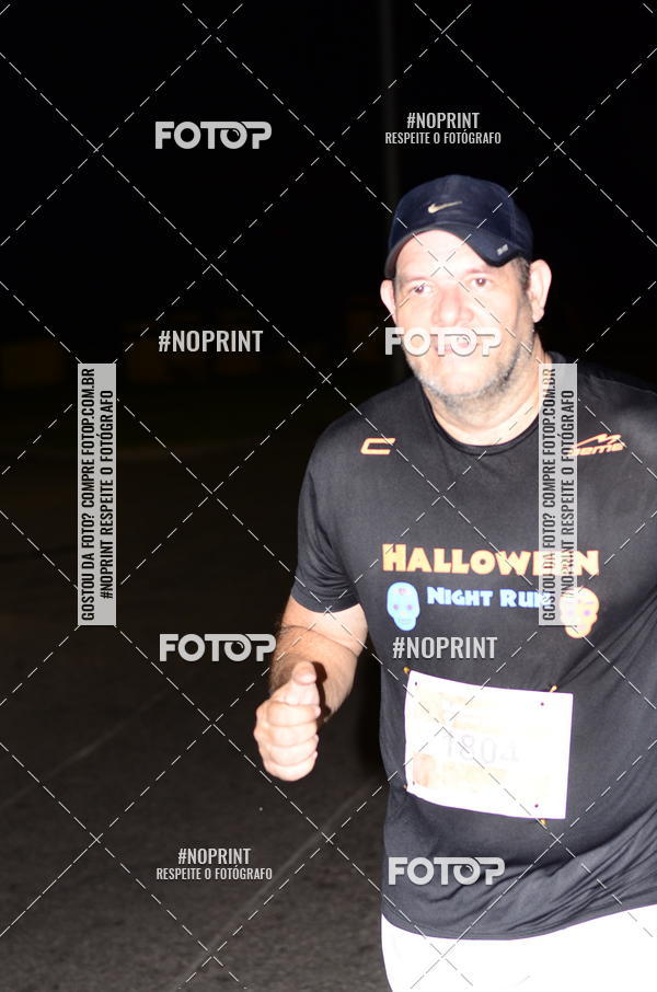 Buy your photos of the eventHalloween Run on Fotop