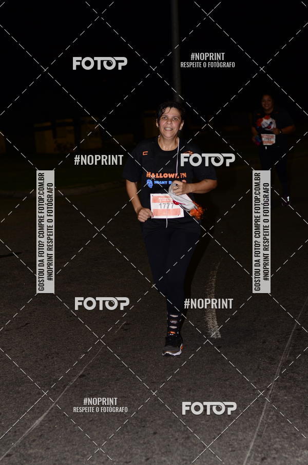 Buy your photos of the eventHalloween Run on Fotop