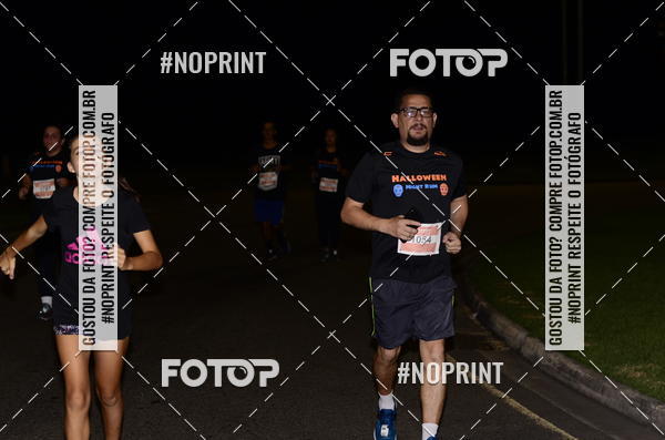 Buy your photos of the eventHalloween Run on Fotop