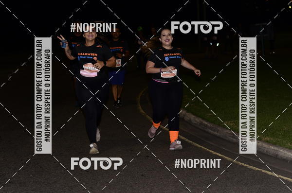 Buy your photos of the eventHalloween Run on Fotop