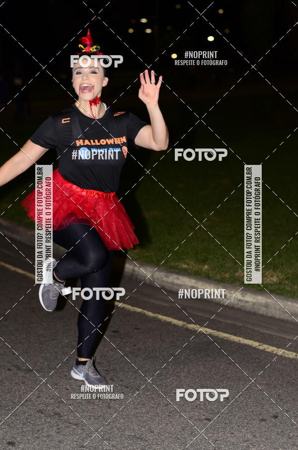 Buy your photos of the eventHalloween Run on Fotop