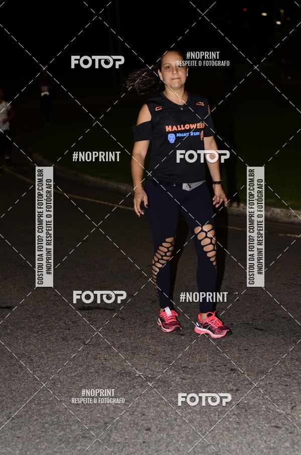 Buy your photos of the eventHalloween Run on Fotop