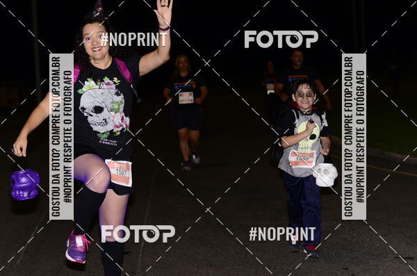 Buy your photos of the eventHalloween Run on Fotop