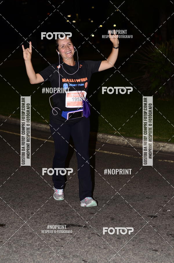 Buy your photos of the eventHalloween Run on Fotop