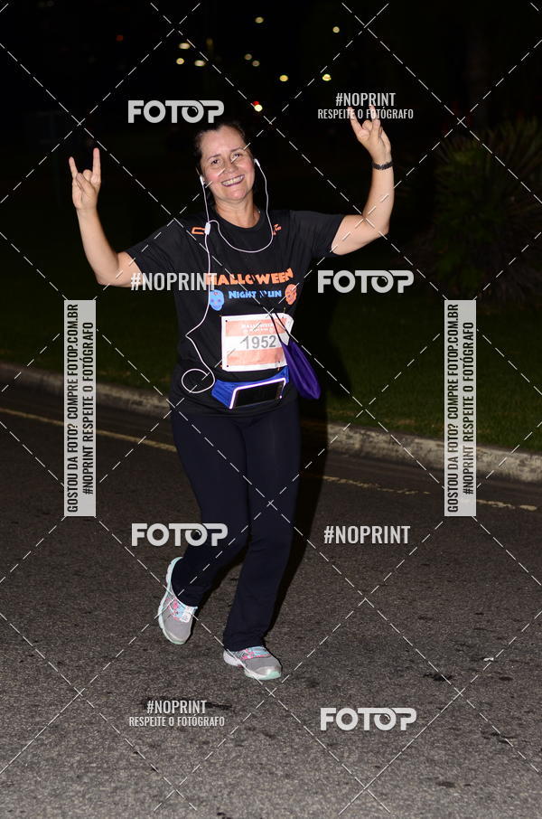 Buy your photos of the eventHalloween Run on Fotop