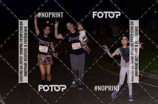 Buy your photos of the eventHalloween Run on Fotop