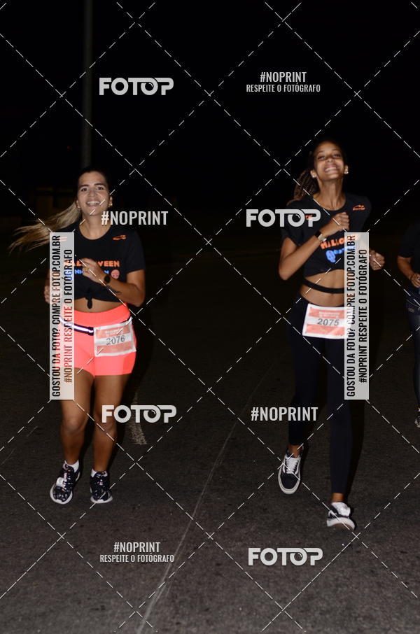 Buy your photos of the eventHalloween Run on Fotop