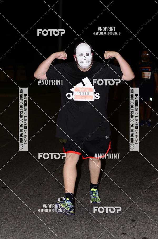 Buy your photos of the eventHalloween Run on Fotop