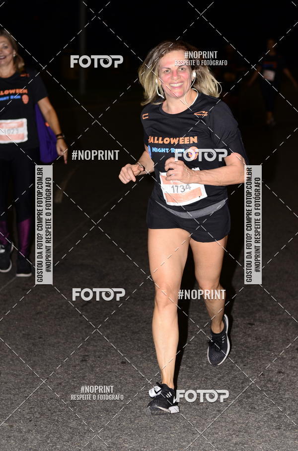 Buy your photos of the eventHalloween Run on Fotop