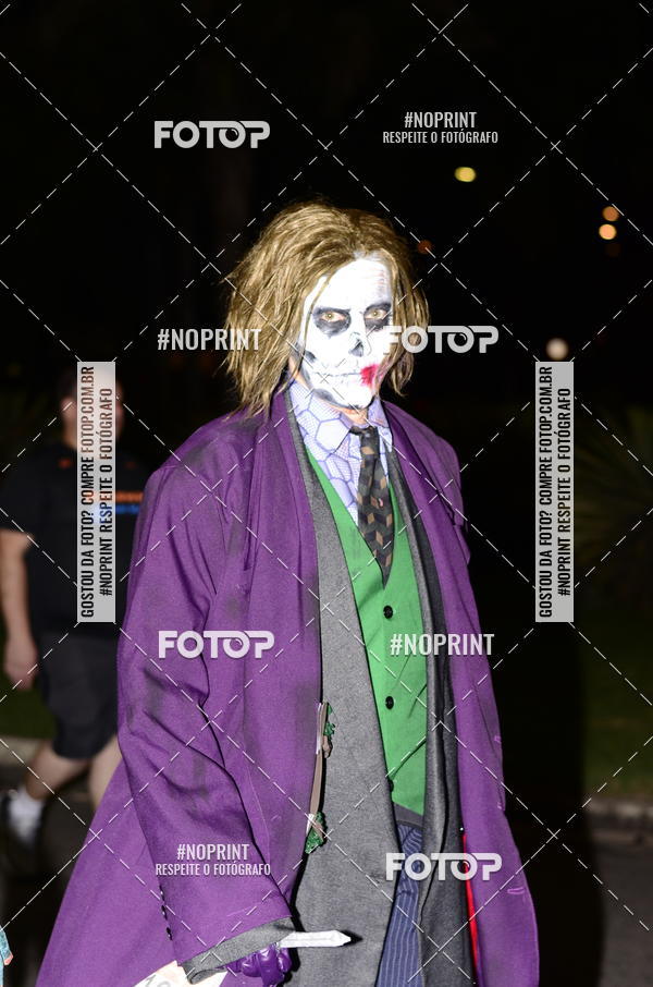 Buy your photos of the eventHalloween Run on Fotop