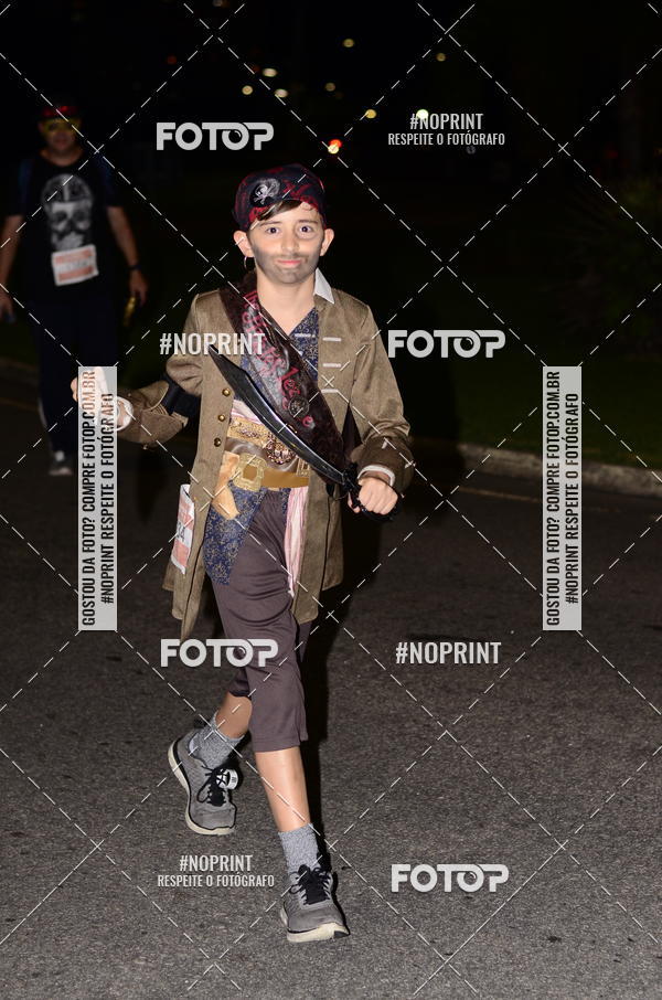 Buy your photos of the eventHalloween Run on Fotop