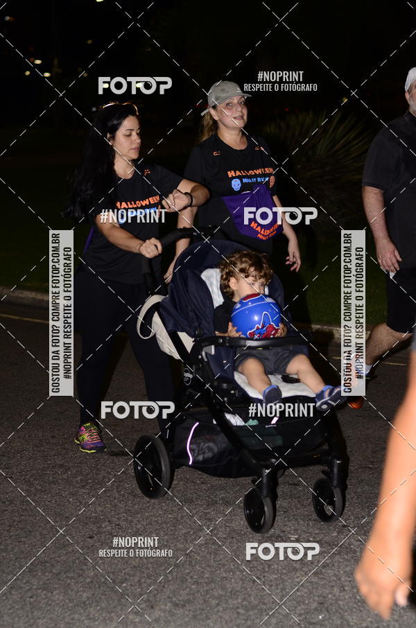 Buy your photos of the eventHalloween Run on Fotop