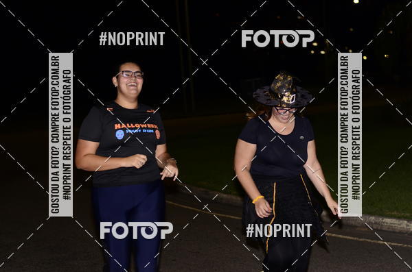 Buy your photos of the eventHalloween Run on Fotop