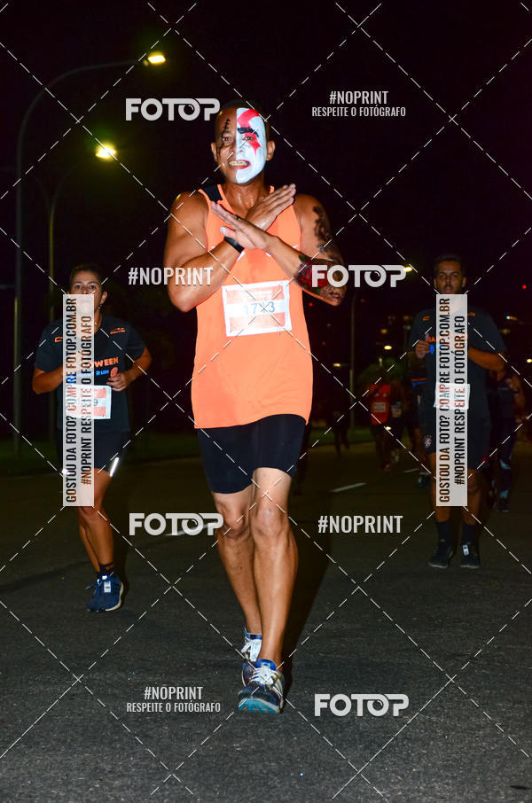 Buy your photos of the eventHalloween Run on Fotop