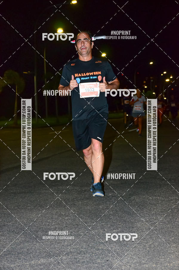 Buy your photos of the eventHalloween Run on Fotop