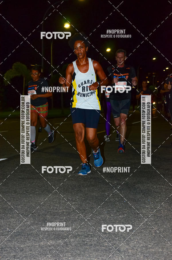 Buy your photos of the eventHalloween Run on Fotop
