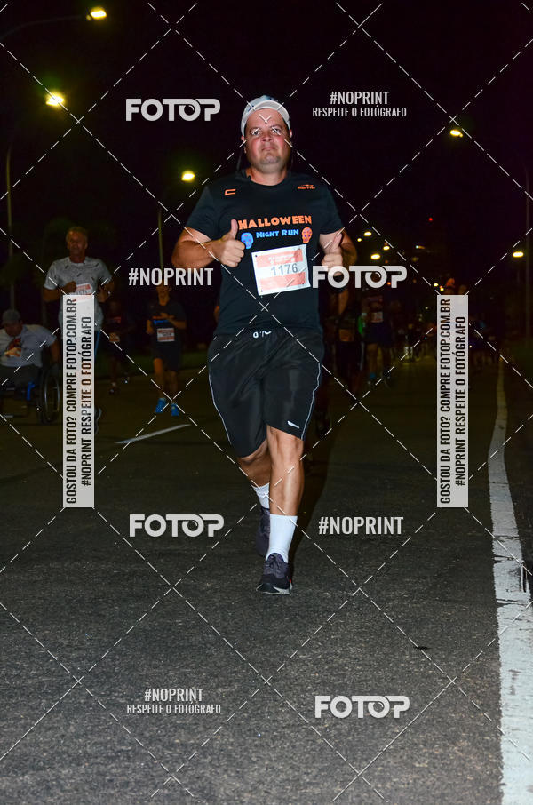Buy your photos of the eventHalloween Run on Fotop