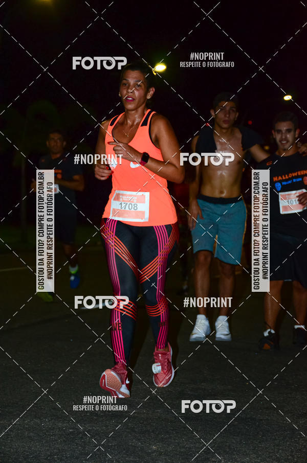 Buy your photos of the eventHalloween Run on Fotop