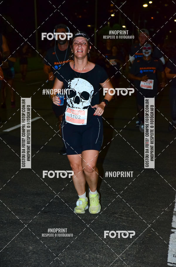 Buy your photos of the eventHalloween Run on Fotop