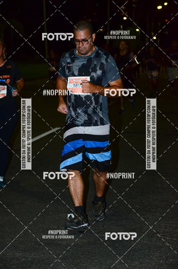 Buy your photos of the eventHalloween Run on Fotop