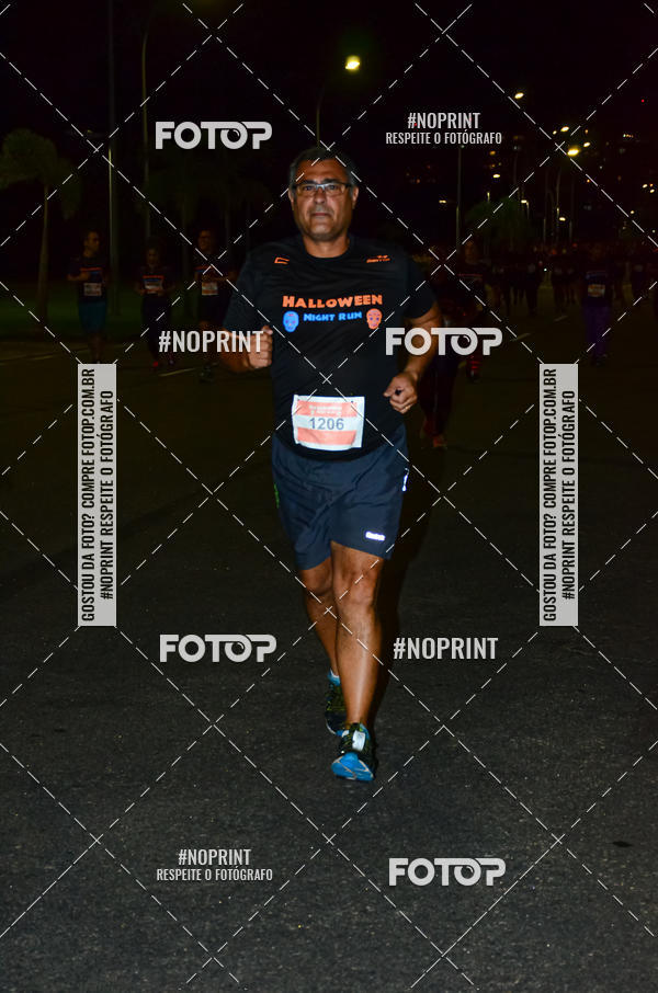 Buy your photos of the eventHalloween Run on Fotop