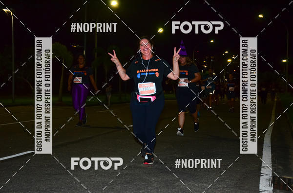 Buy your photos of the eventHalloween Run on Fotop