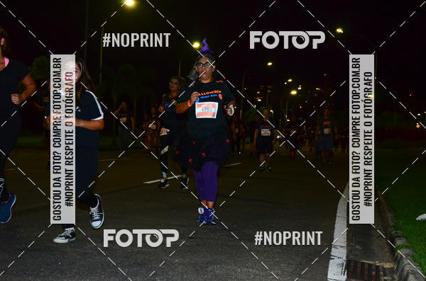 Buy your photos of the eventHalloween Run on Fotop