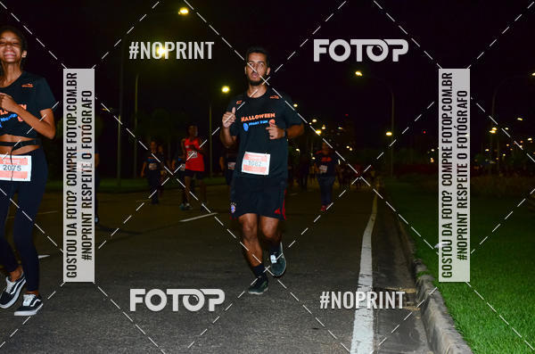 Buy your photos of the eventHalloween Run on Fotop