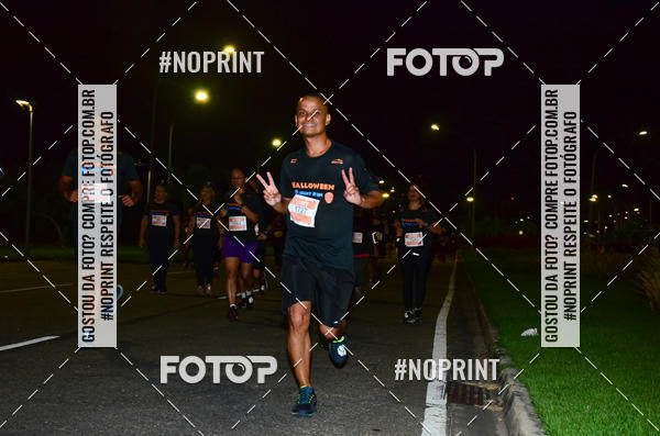 Buy your photos of the eventHalloween Run on Fotop