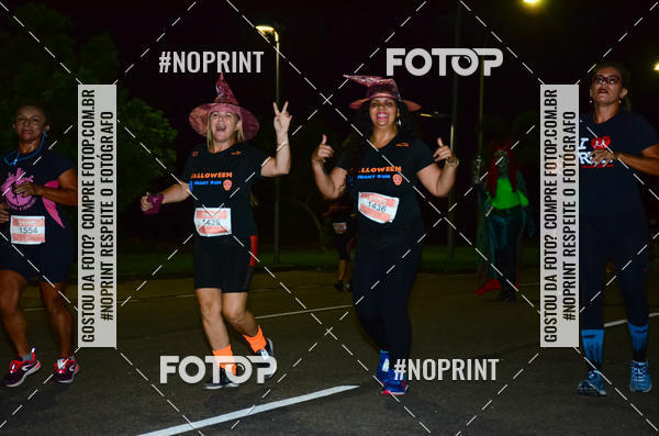 Buy your photos of the eventHalloween Run on Fotop