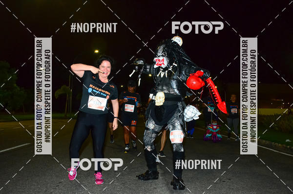 Buy your photos of the eventHalloween Run on Fotop