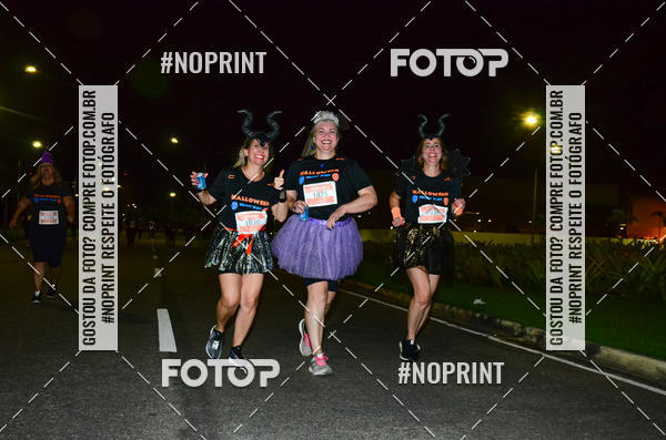 Buy your photos of the eventHalloween Run on Fotop