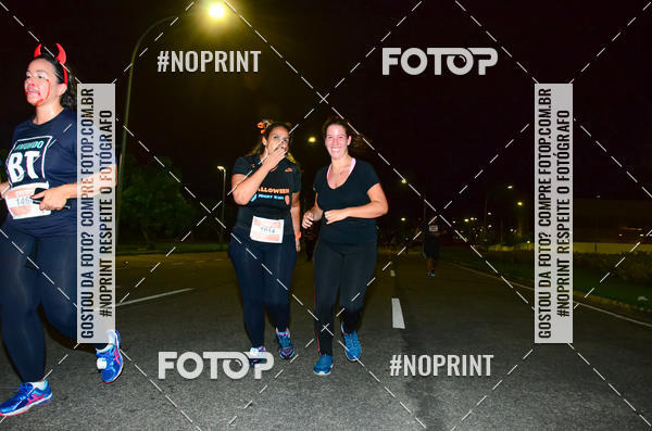 Buy your photos of the eventHalloween Run on Fotop