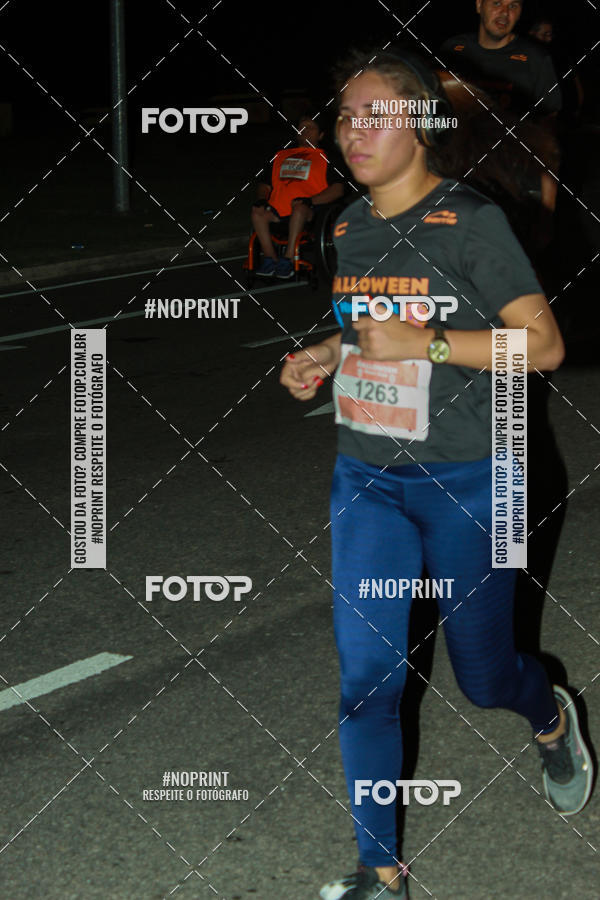 Buy your photos of the eventHalloween Run on Fotop